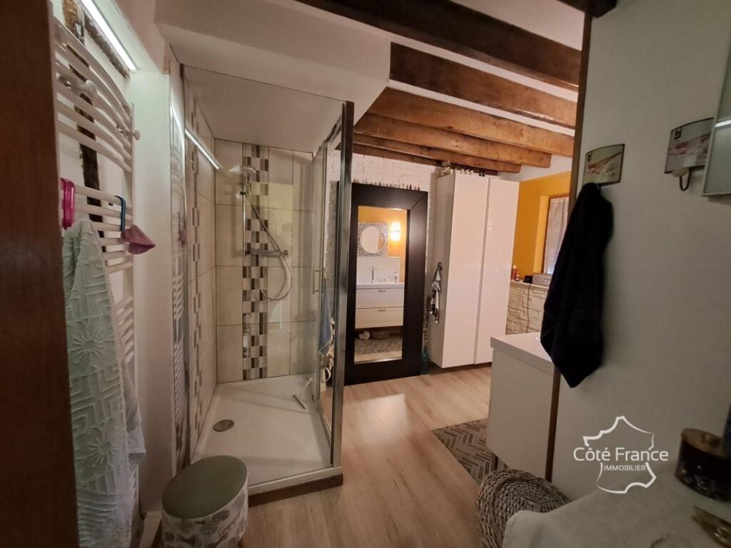 AISNE SAINT GOBERT Belle maison de campagne avec bar privé – 7 pièces – 3 chambres – 186 m²