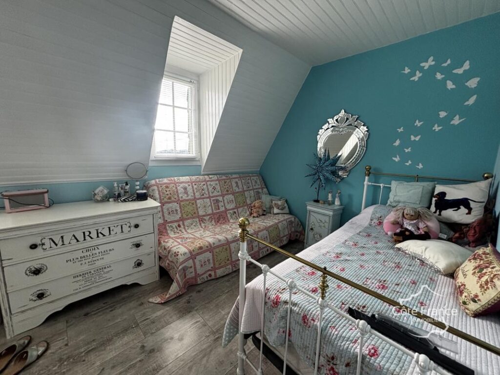 Magnifique propriété avec maison d’habitation, gîtes et pisc – 11 pièces – 7 chambres – 265 m²