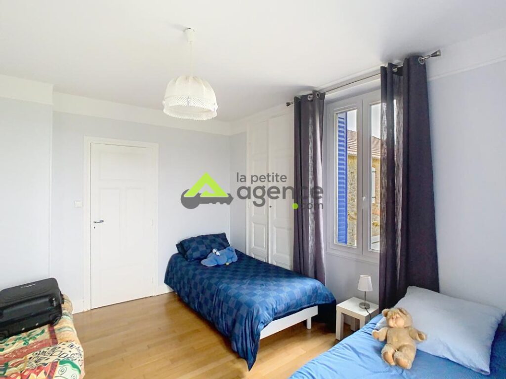 Maison de campagne dans charmant village – 5 pièces – 3 chambres – 110 m²