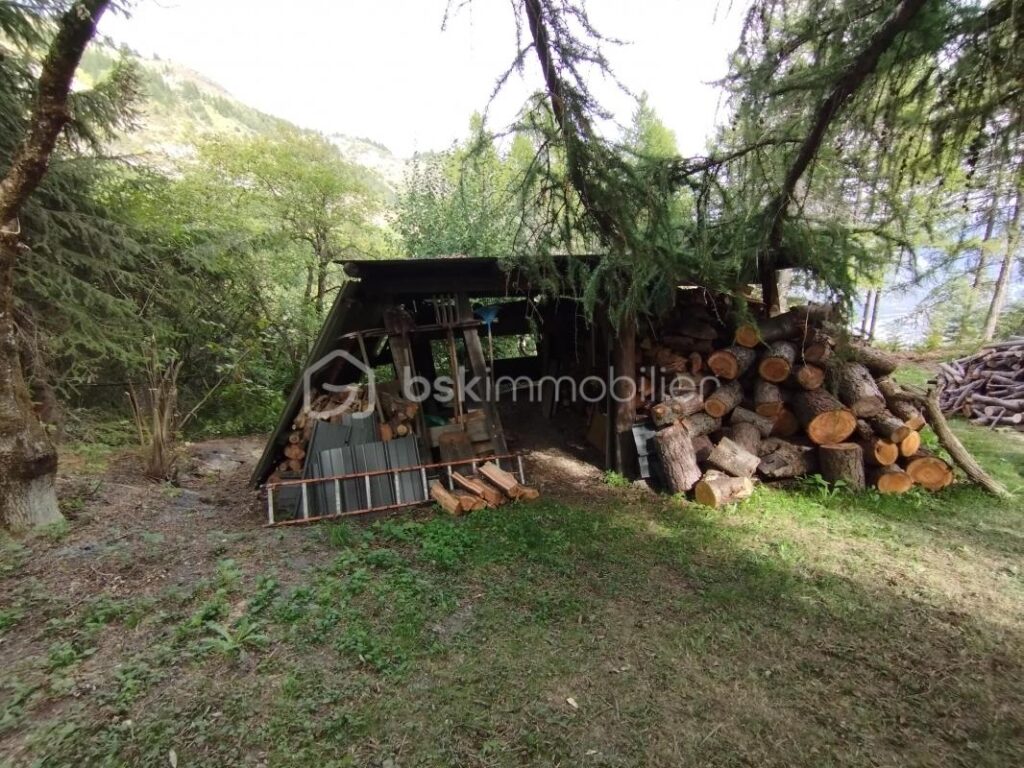 Maison 5 pièces Jarrier – 5 pièces – 3 chambres – 204 m²