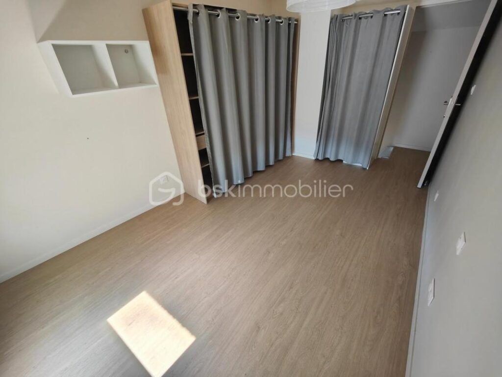 Villa quatre faces récente*** Exposition Sud*** Vue panoramique*** – 4 pièces – 3 chambres – 80 m²