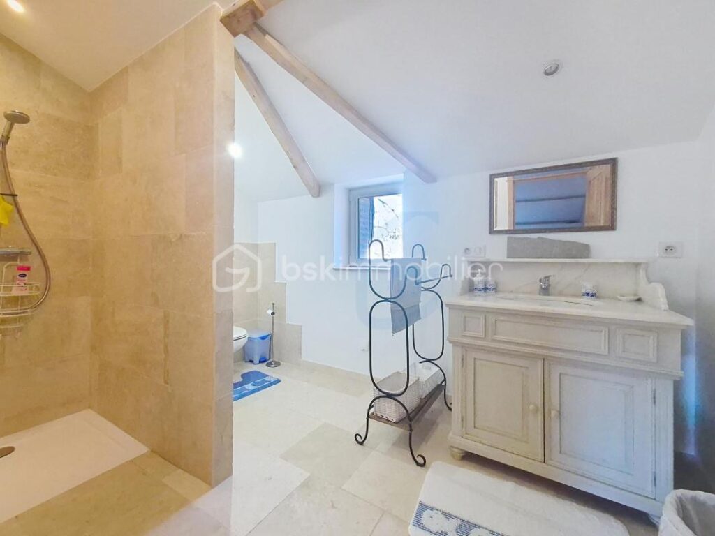 ‘Lauzerte – Maison + Gîte + Piscine : le charme, le confort… et la rentabilité !’ – 7 pièces – 4 chambres – 132 m²