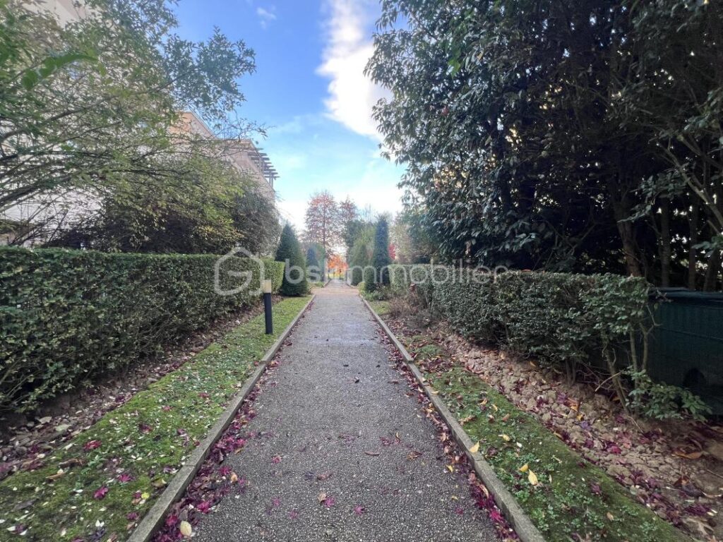 EXCLUSIVITÉ – Duplex de 4 pièces au 2ᵉ et Dernier Étage à Montevrain (77144) – 4 pièces – 3 chambres – 90 m²