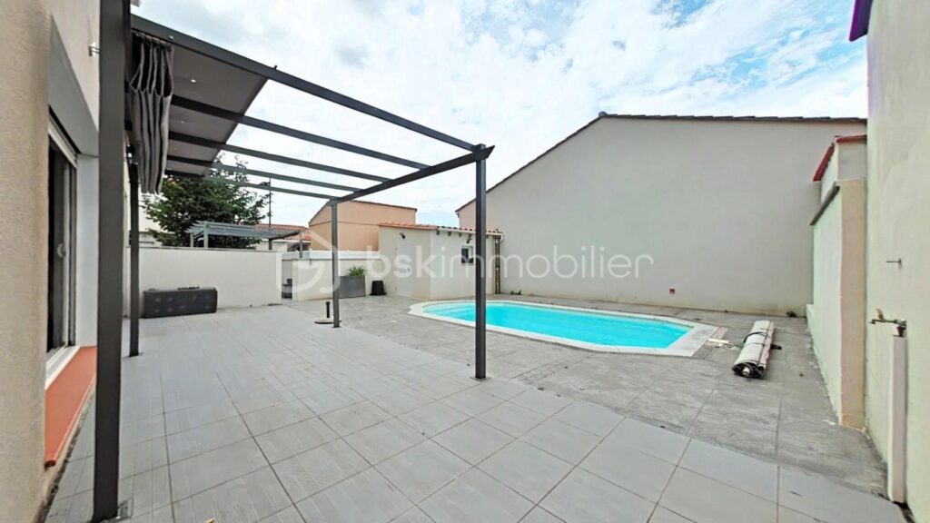 VILLA 3 FACES 4 CHAMBRES ELNE – 5 pièces – 4 chambres – 124 m²