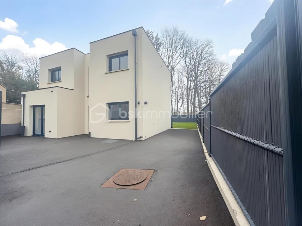 À vendre : Magnifique maison à Linas ! – 6 pièces – 4 chambres – 140 m²