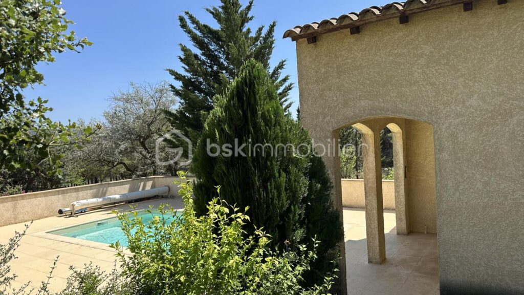 Villa 4 chambres – vue incroyable – 40 mn aéroport Carcassonne – au cœur des Corbières – 6 pièces – 4 chambres – 130 m²
