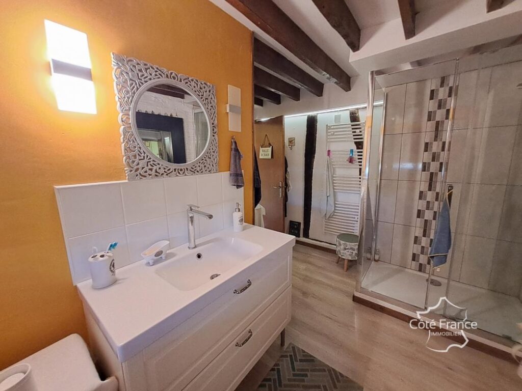 AISNE SAINT GOBERT Belle maison de campagne avec bar privé – 7 pièces – 3 chambres – 186 m²