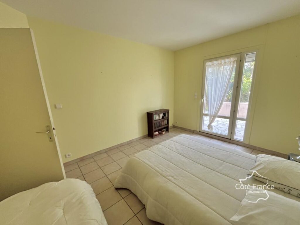 Villa d’exception 5 pièces 145 m2 avec vue panoramique sur – 5 pièces – 4 chambres – 145 m²