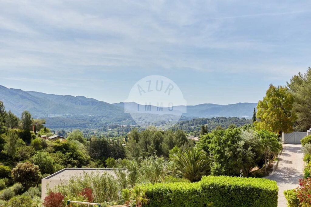 Villa d’exception Domaine privé Lascours – 6 pièces – 4 chambres – 350 m²