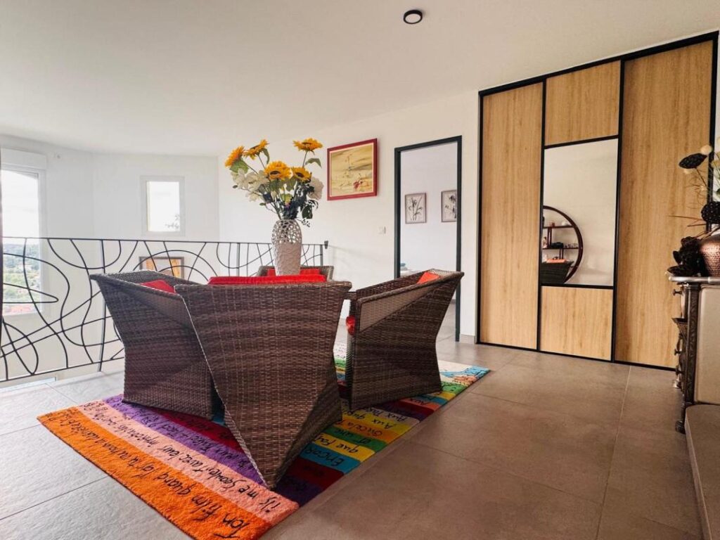 Maison à vendre Rochefort-du-Gard – 6 pièces – 4 chambres – 202 m²