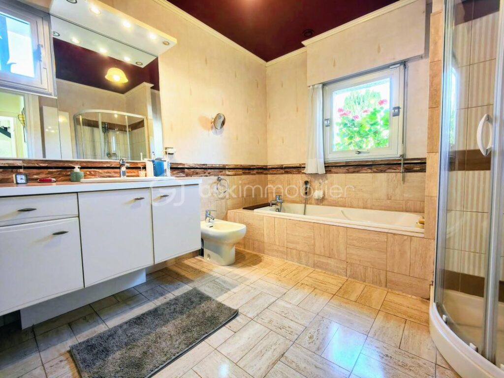 Charmante maison 4 ch plein sud ! – 8 pièces – 4 chambres – 181 m²