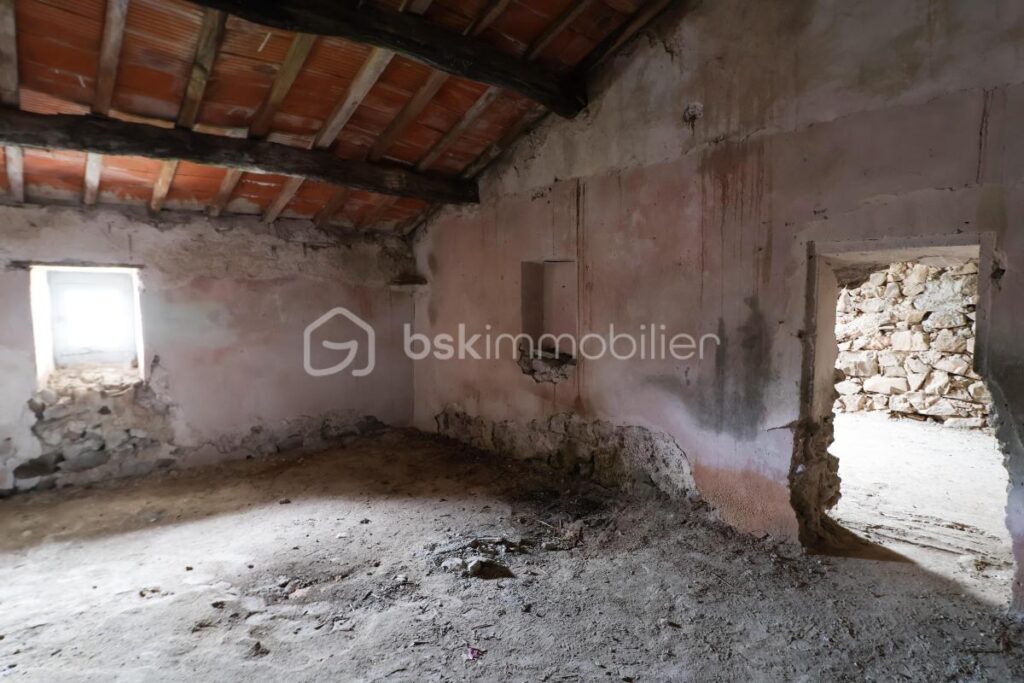 Maison de Maître de 230 m2 – 10 pièces – 3 chambres – 230 m²