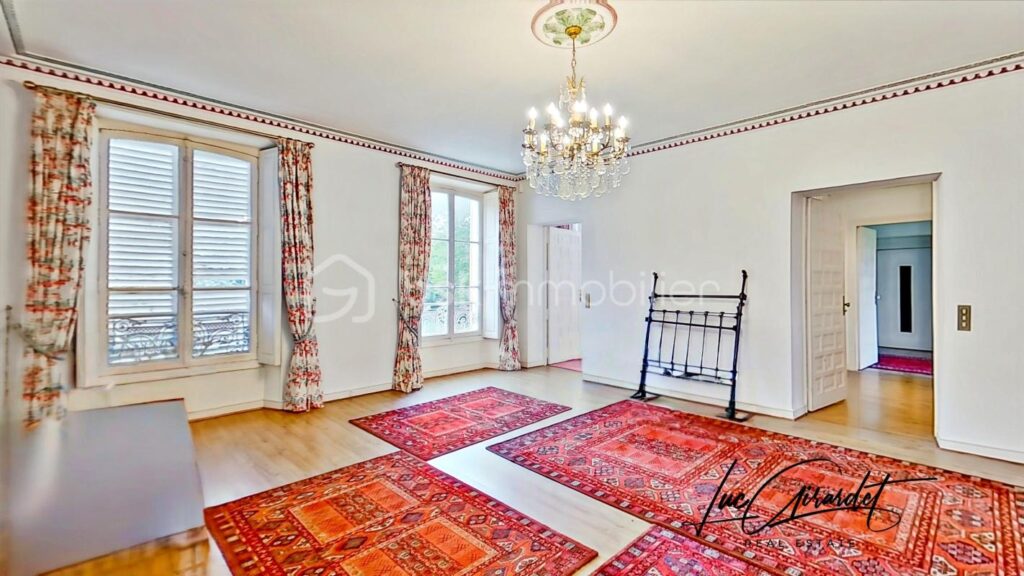 Château d’exception époque Napoléon III à réinventer avec parc et dépendances (Proche de Coulommiers (77120) – 15 pièces – 12 chambres – 750 m²