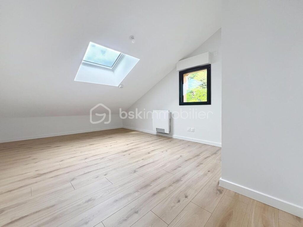 *** MAISON NEUVE DE 159 m² A MEYLAN SECTEUR ROCHASSON*** Frais de notaire réduits 3% seulement – 6 pièces – 4 chambres – 159 m²