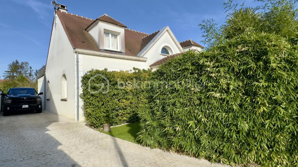 À Vendre – Maison d’Exception à Armentières-en-Brie 240m2 – 6 pièces – 4 chambres – 239 m²