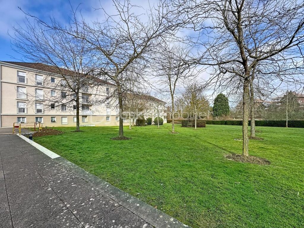 ✨ APPARTEMENT T3 DE 60 m² LUMINEUX AVEC BALCON ✨ – 3 pièces – 2 chambres – 60 m²