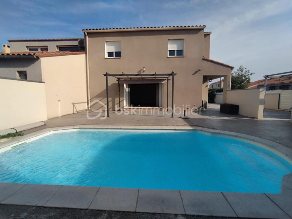 VILLA 3 FACES 4 CHAMBRES ELNE – 5 pièces – 4 chambres – 124 m²