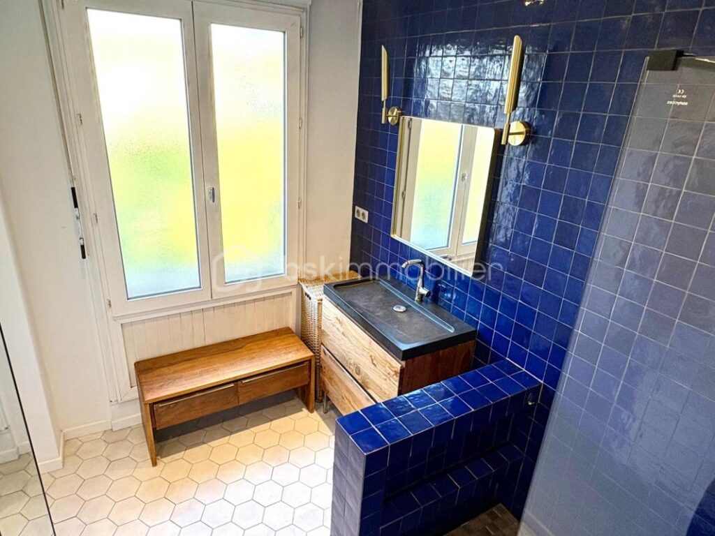 Demeure de très haut standing – NR pièces – 9 chambres – 564 m²