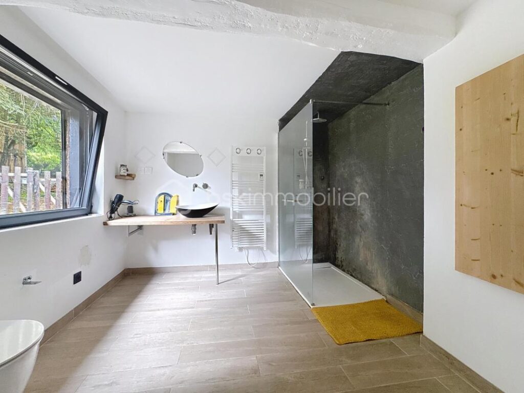 Maison de Campagne avec très jolie vue – 4 pièces – 2 chambres – 104 m²