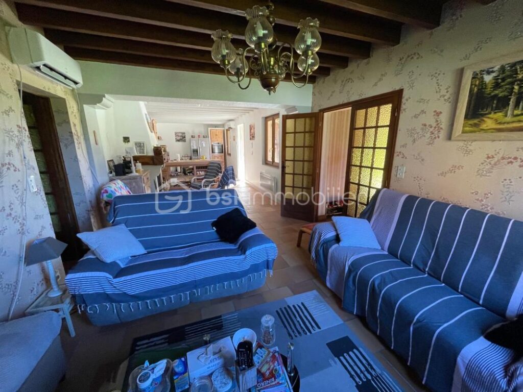 Belle maison avec 4 chambres et vue sur la Dordogne – 6 pièces – 4 chambres – 114 m²