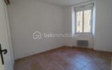 IMMEUBLE PROCHE DES COMMODITES – 7 pièces – NR chambres – 140 m²