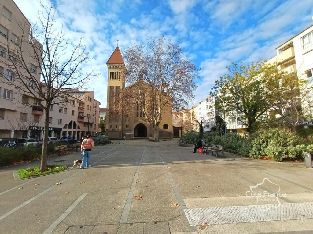 Appartement LYON 8 – 4 pièces – 2 chambres – 63 m²