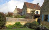 DORDOGNE-SARLAT LA CANEDA: ENSEMBLE IMMOBILIER DE GITES – NR pièces – 15 chambres – 720 m²