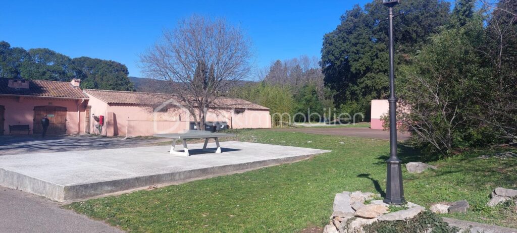 MAGNIFIQUE MAISON RÉNOVÉE 3 PIÈCES PLAIN-PIED DANS UN DOMAINE DE RÊVE – 3 pièces – 2 chambres – 72 m²