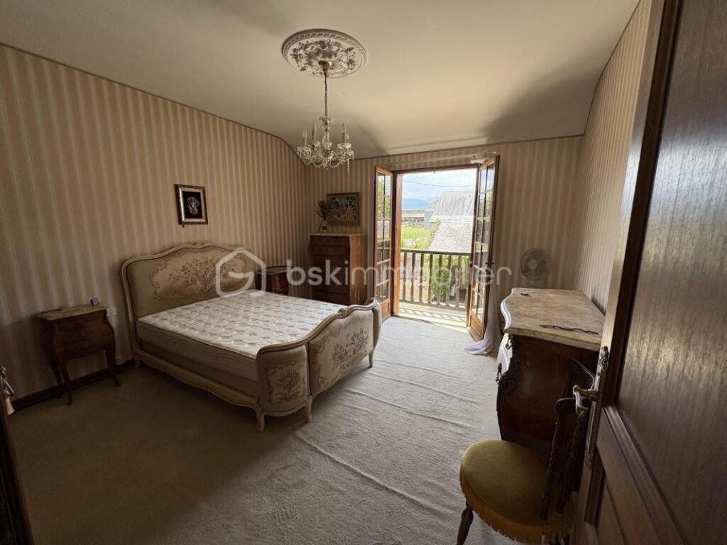 Maison T6 Corps de Ferme à Cieutat – 14 pièces – 5 chambres – 290 m²