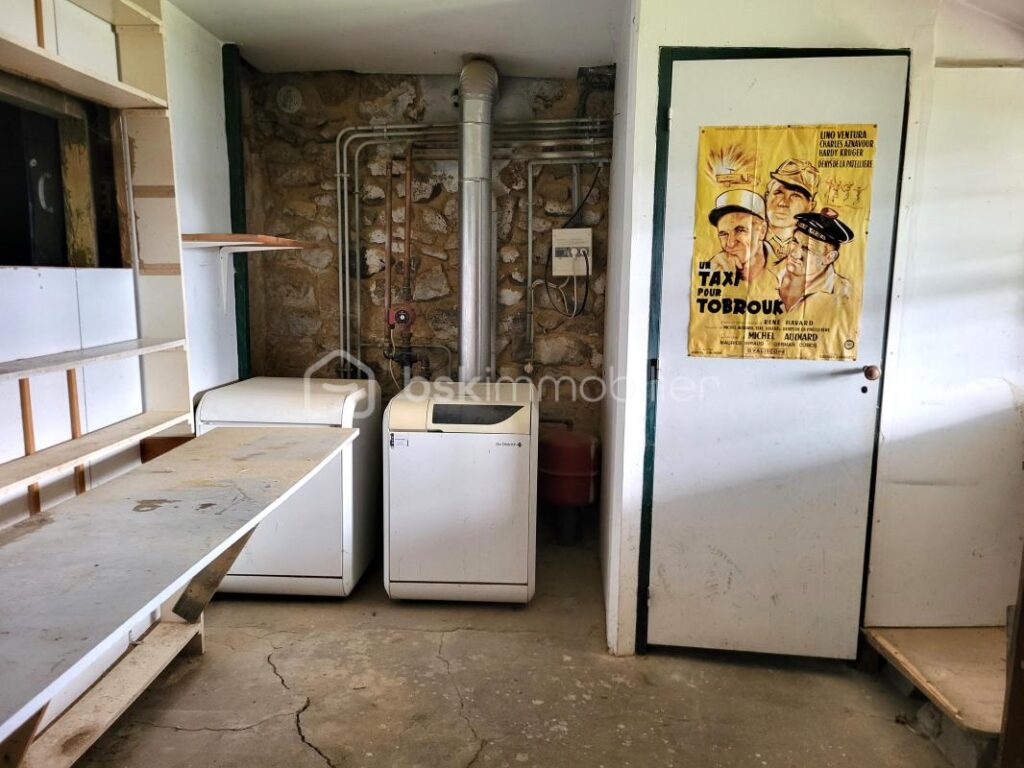 Une maison pleine de vie et de caractère située à Avranches ! – 7 pièces – 4 chambres – 215 m²