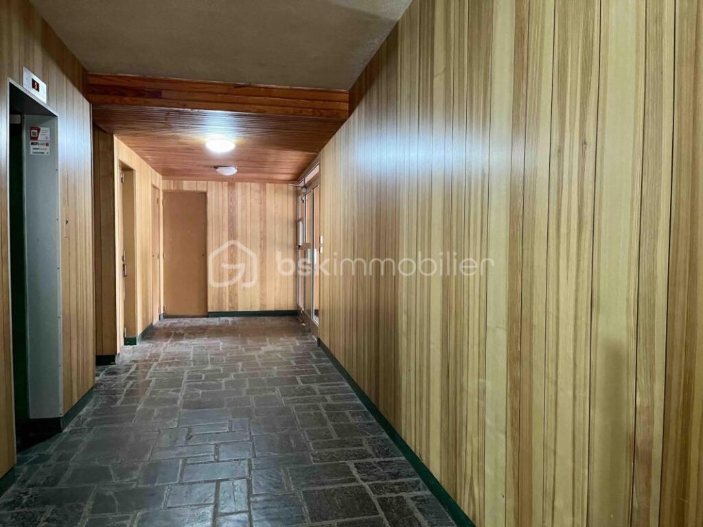 BAISSE DE PRIX ! Vivaraize/Fauriel Appartement 4 pièces de 76,92 m², balcons, grand garage et cave – 4 pièces – 2 chambres – 76 m²