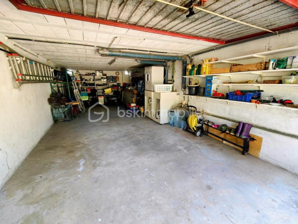 Maison familiale 4/5ch au calme avec jardin arboré vue sur la plaine – 7 pièces – 4 chambres – 113 m²