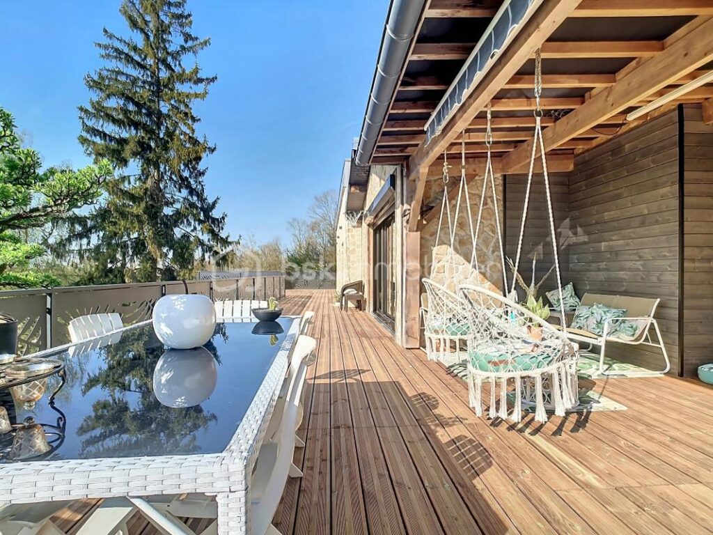 À VENDRE – Maison de prestige avec vue imprenable sur la Marne – Chalifert / Chessy – 8 pièces – 6 chambres – 310 m²