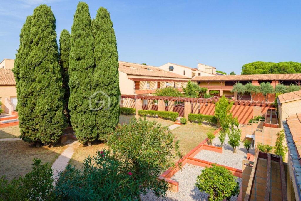 APPARTEMENT T3 MEUBLE 56M2 – 2 CHAMBRES – SAINT CYPRIEN PLAGE (QUARTIER GOLF) – 3 pièces – 2 chambres – 55 m²