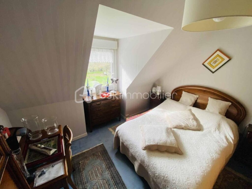 Maison Néo-Bretonne d’environ 140 M² (Proximité de VANNES/ 5 Minutes) – 7 pièces – 5 chambres