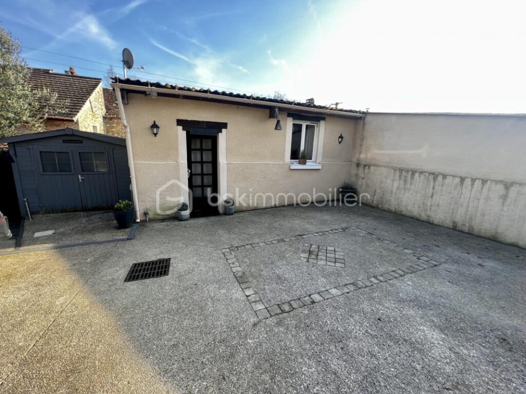 Submergez-vous dans une oasis de tranquillité à quelques minutes de Crécy la Chapelle! – 6 pièces – 4 chambres – 150 m²