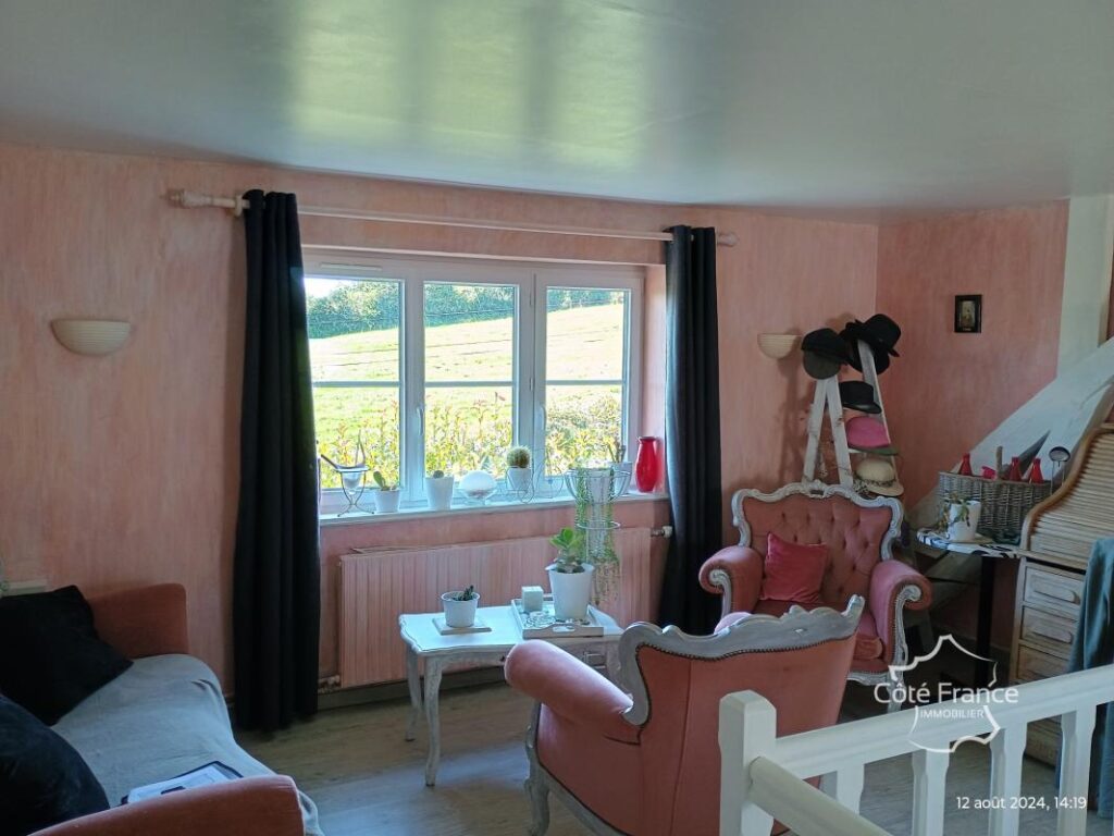 AISNE – MARLY-GOMONT – Charmante maison de campagne sur 7590 – 10 pièces – 4 chambres – 174 m²