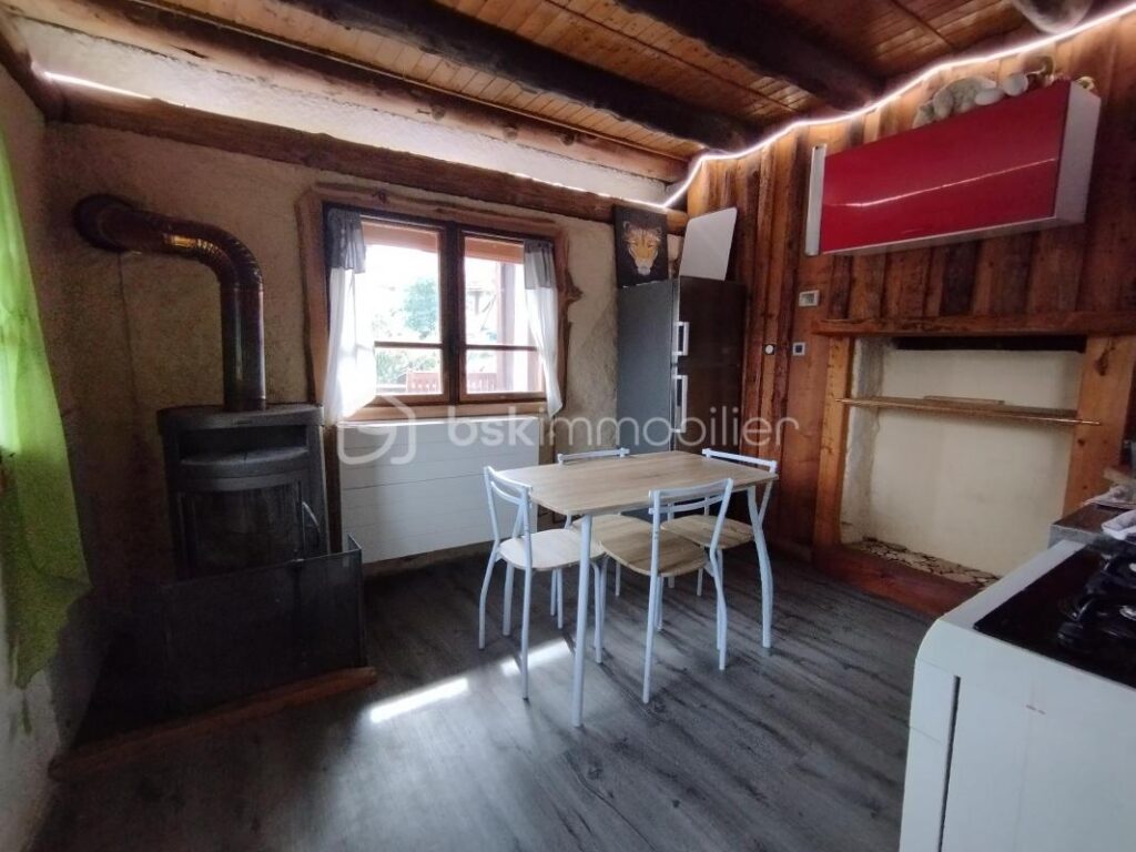 Maison 5 pièces Jarrier – 5 pièces – 3 chambres – 204 m²