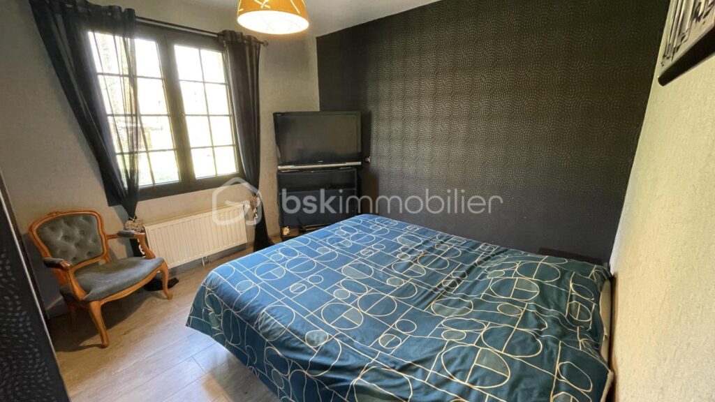 Propriété sans voisin proche, au calme absolu – 6 pièces – 4 chambres – 151 m²