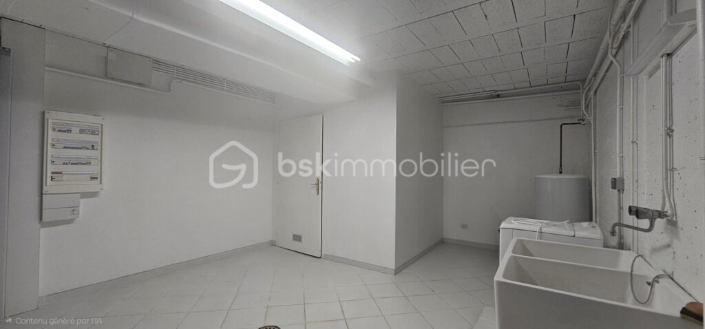 VILLA PRESTIGE 205 m2 VICHY : 3 SUITES PARENTALES, 3 SE, 4WC – DPE C – 7 pièces – 4 chambres – 205 m²