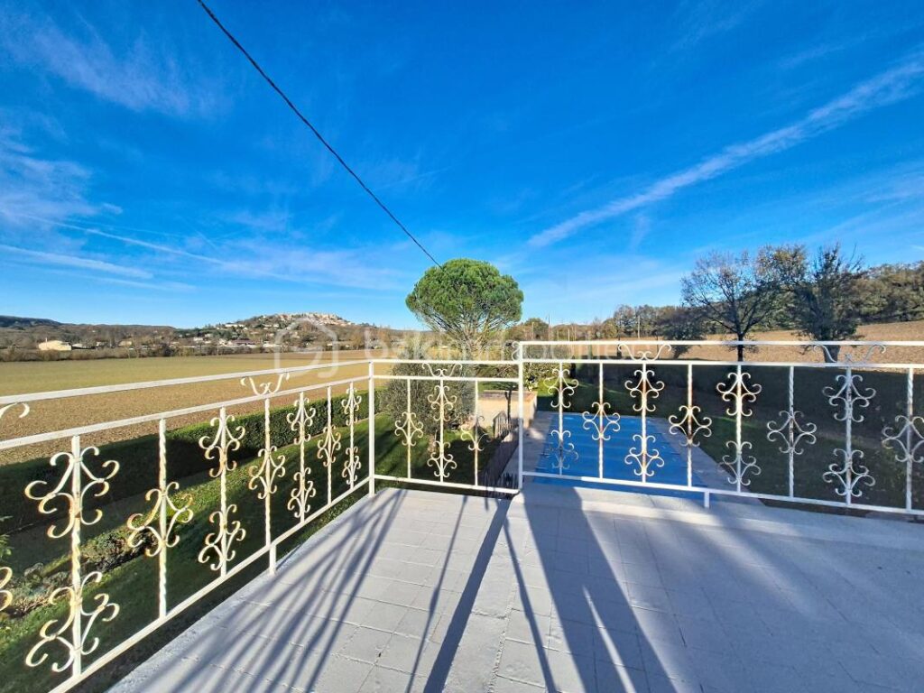 ‘Lauzerte – Maison + Gîte + Piscine : le charme, le confort… et la rentabilité !’ – 7 pièces – 4 chambres – 132 m²