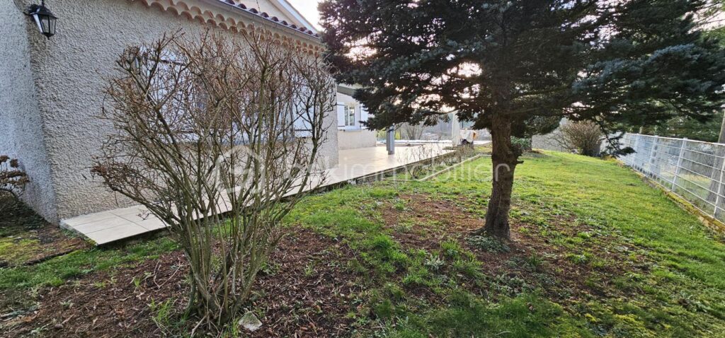 MAISON avec belle vue 165m2 – 4 pièces – 3 chambres – 165 m²