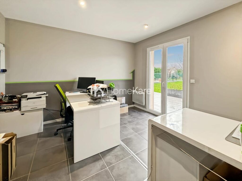 UNE MAISON SEDUISANTE !!! – 9 pièces – 7 chambres – 180 m²