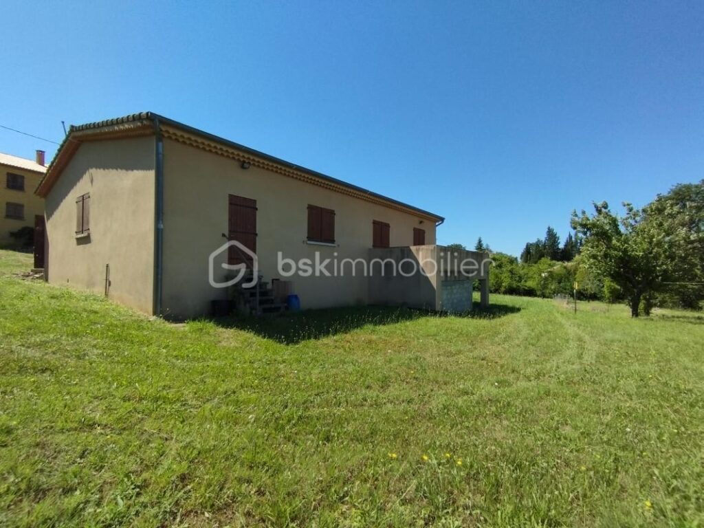 maison – 3 pièces – 2 chambres – 89 m²