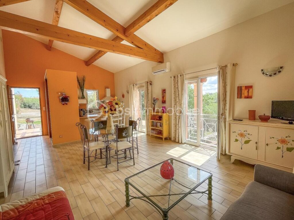 Domaine d’architecte 490 m² – 3 logements indépendants – Piscine à débordement – Vue panoramique – DPE A – Saint-Jean-de-la-Blaquière (34700) – 40 min Montpellier – 16 pièces – 12 chambres – 490 m²