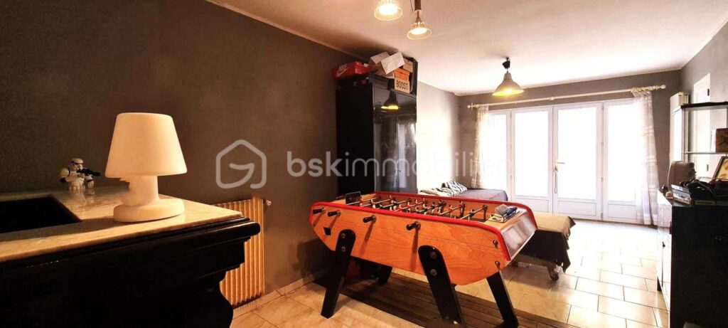 *** Maison de village de 146m²- Cour- Loggia- T2 en RDC- Vue- La Palme *** – 6 pièces – 3 chambres – 146 m²