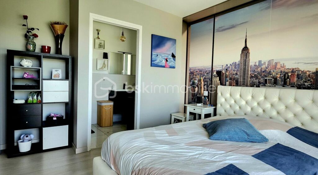 Maison moderne construite en 2020 + terrain constructible pour éventuelle extension – 7 pièces – 5 chambres – 202 m²