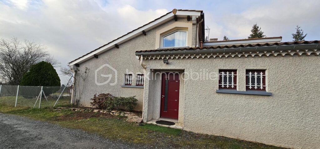 MAISON avec belle vue 165m2 – 4 pièces – 3 chambres – 165 m²