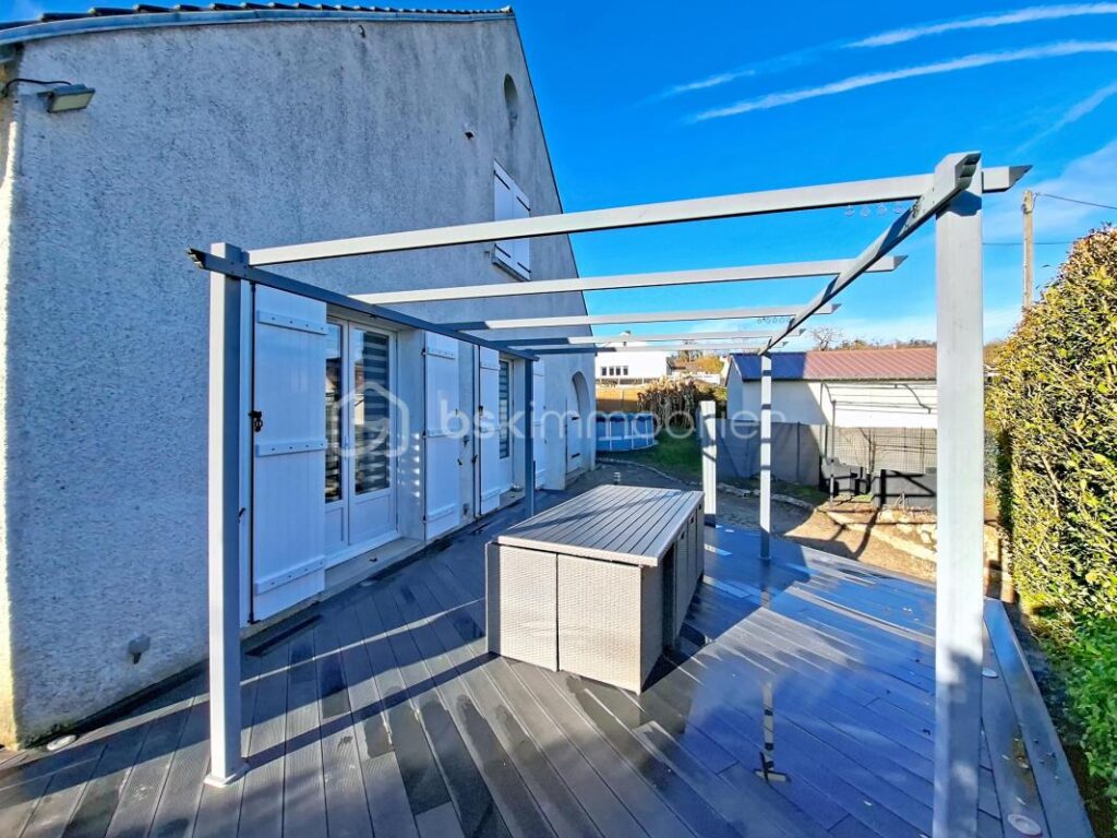 Maison familiale rénovée – 174 m² – Donnemarie-Dontilly – 6 pièces – 5 chambres – 174 m²