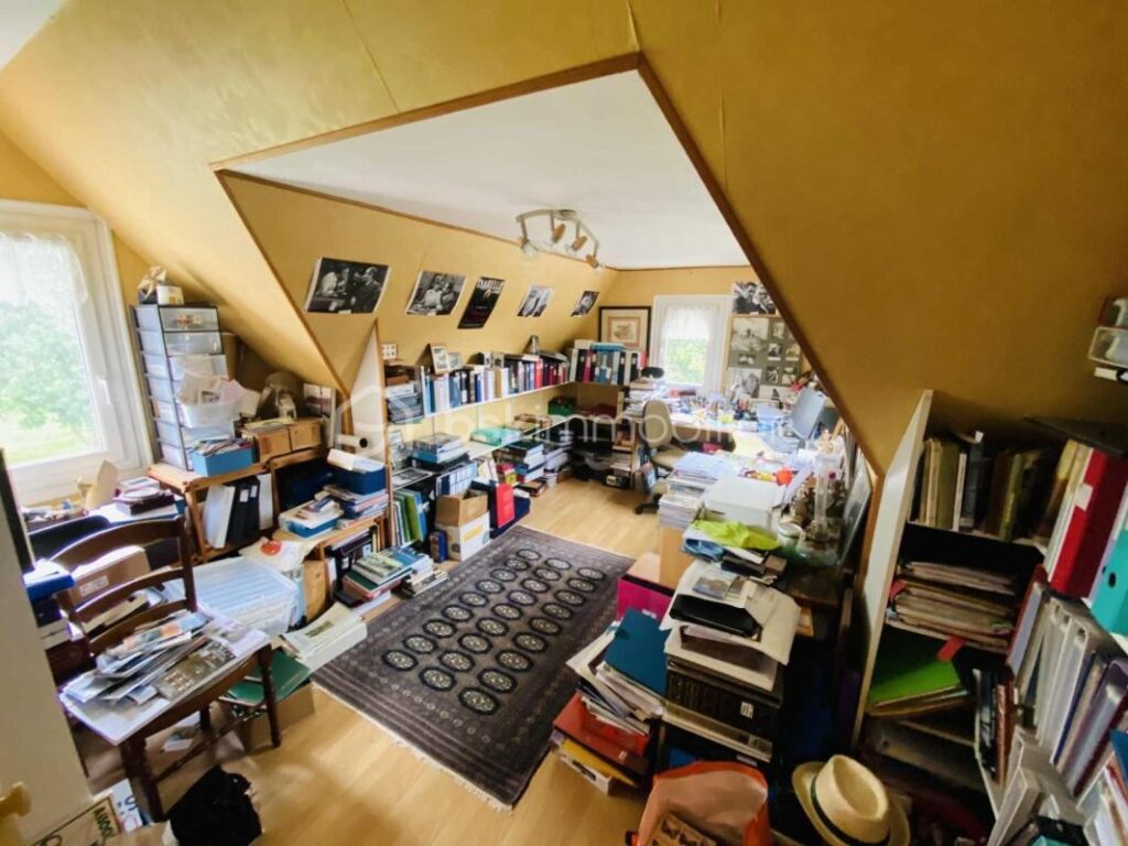 Maison Néo-Bretonne d’environ 140 M² (Proximité de VANNES/ 5 Minutes) – 7 pièces – 5 chambres